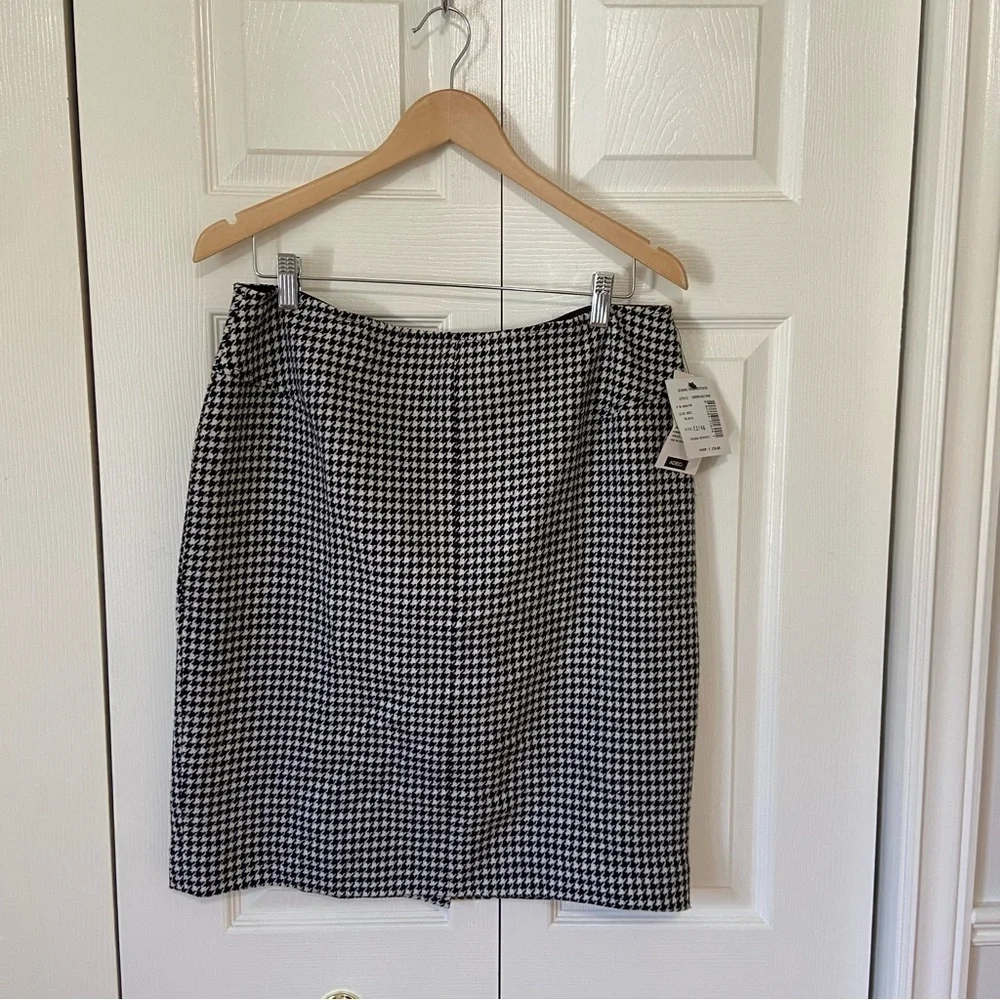 NWT Houndstooth Wool Blend Black and White Skirt Size 12 - Picture 3 of 10
